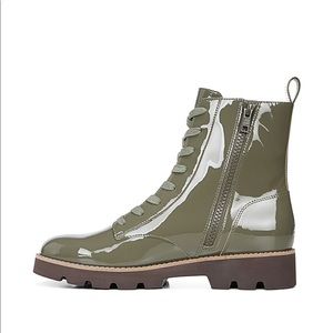 Vionic combat boot size 8  olive
